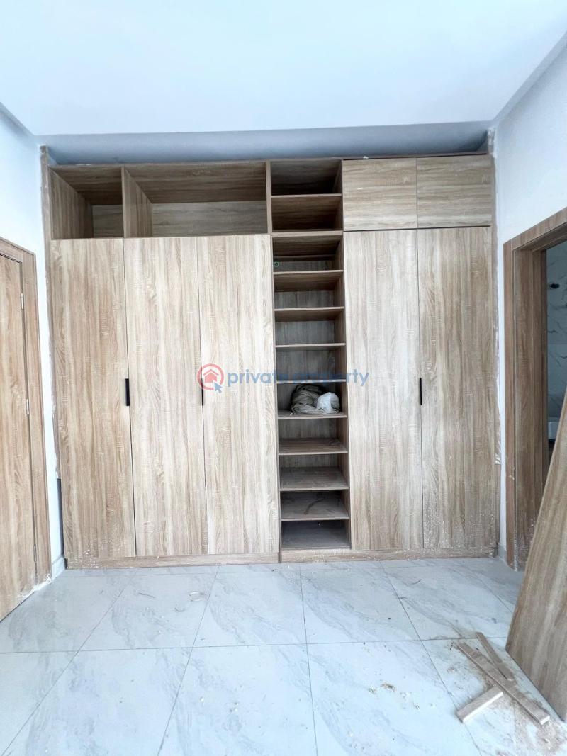 4 bedroom Semi detached Duplex For Sale Chevron Lekki Lagos - 5