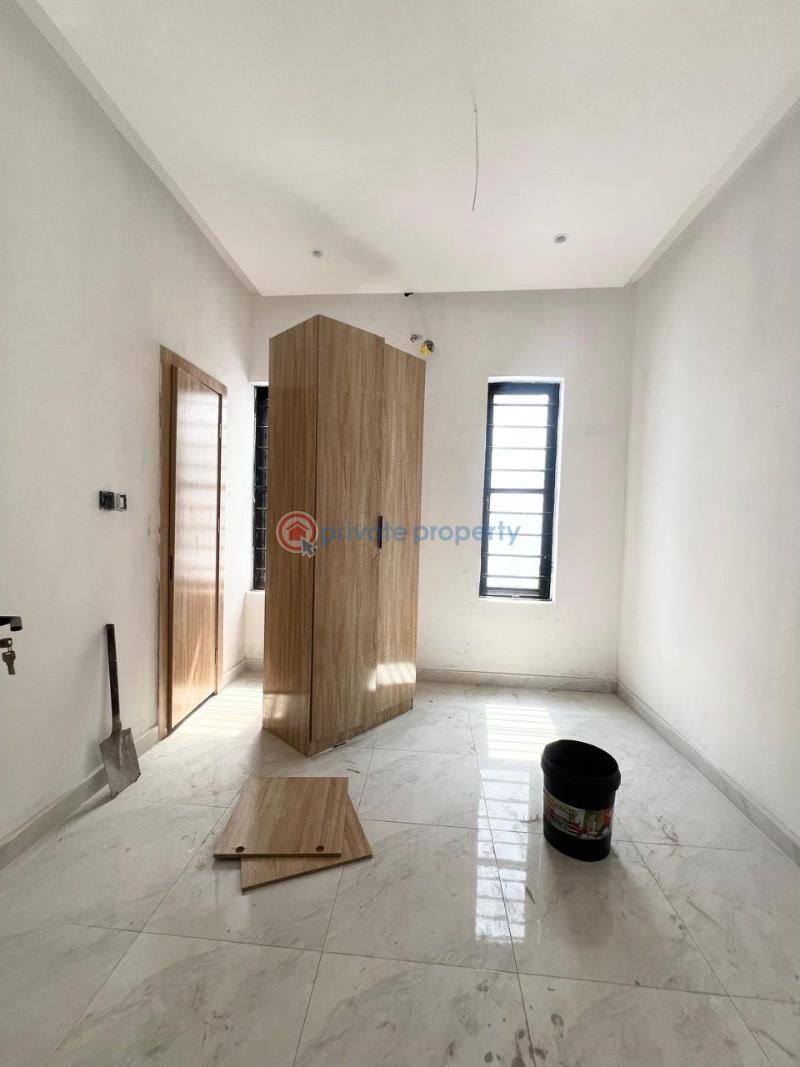 4 bedroom Semi detached Duplex For Sale Chevron Lekki Lagos - 10