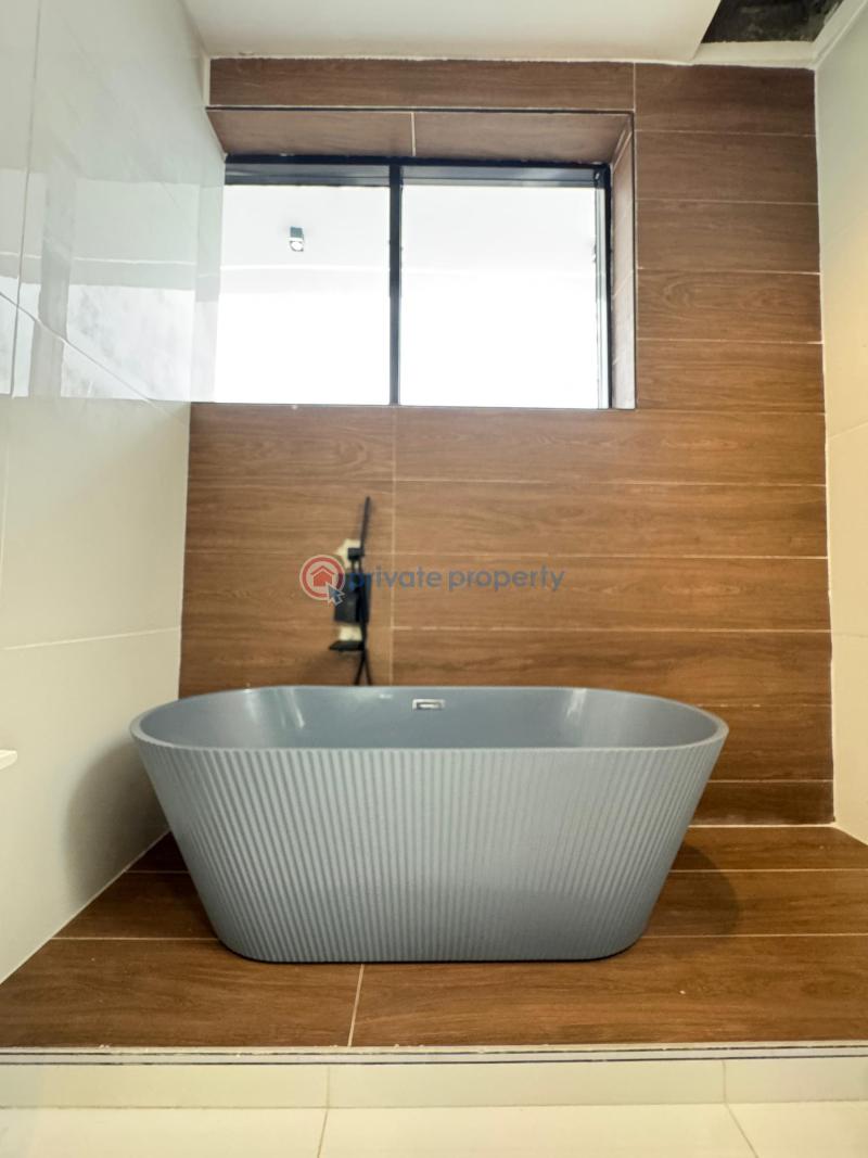 5 bedroom Detached Duplex For Sale Chevron Toll Gate Lekki Lagos - 10