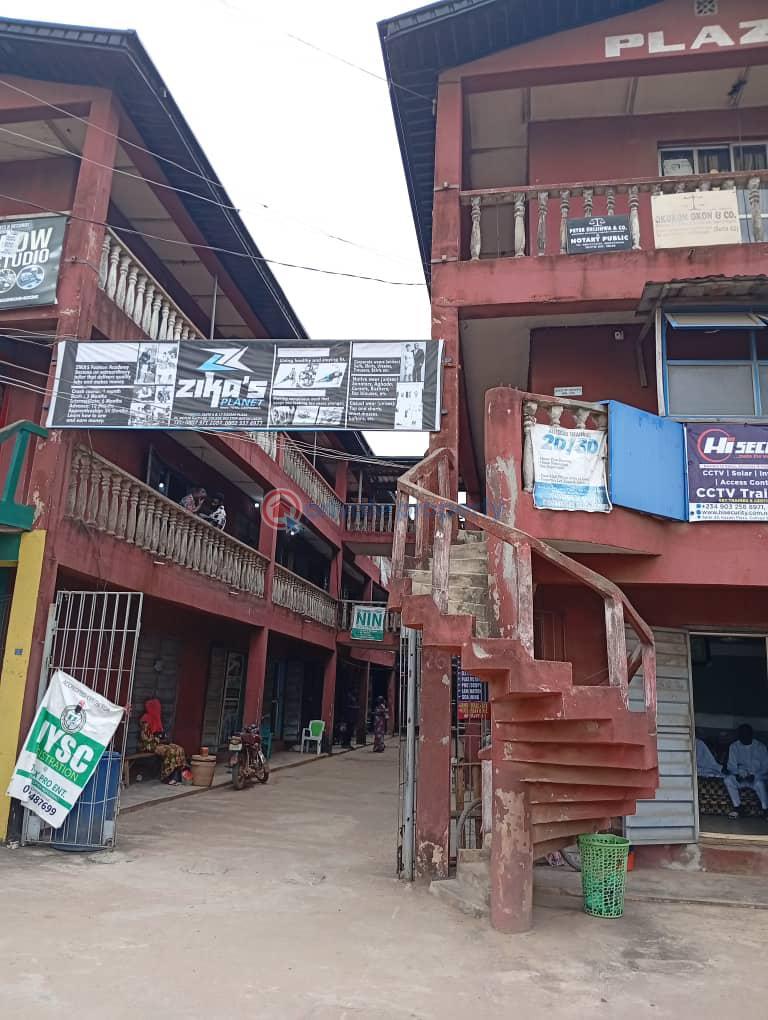 10 bedroom Mall/Complex/Plaza For Sale Ikotun Idumu Ikotun Ikotun/Igando Lagos - 5