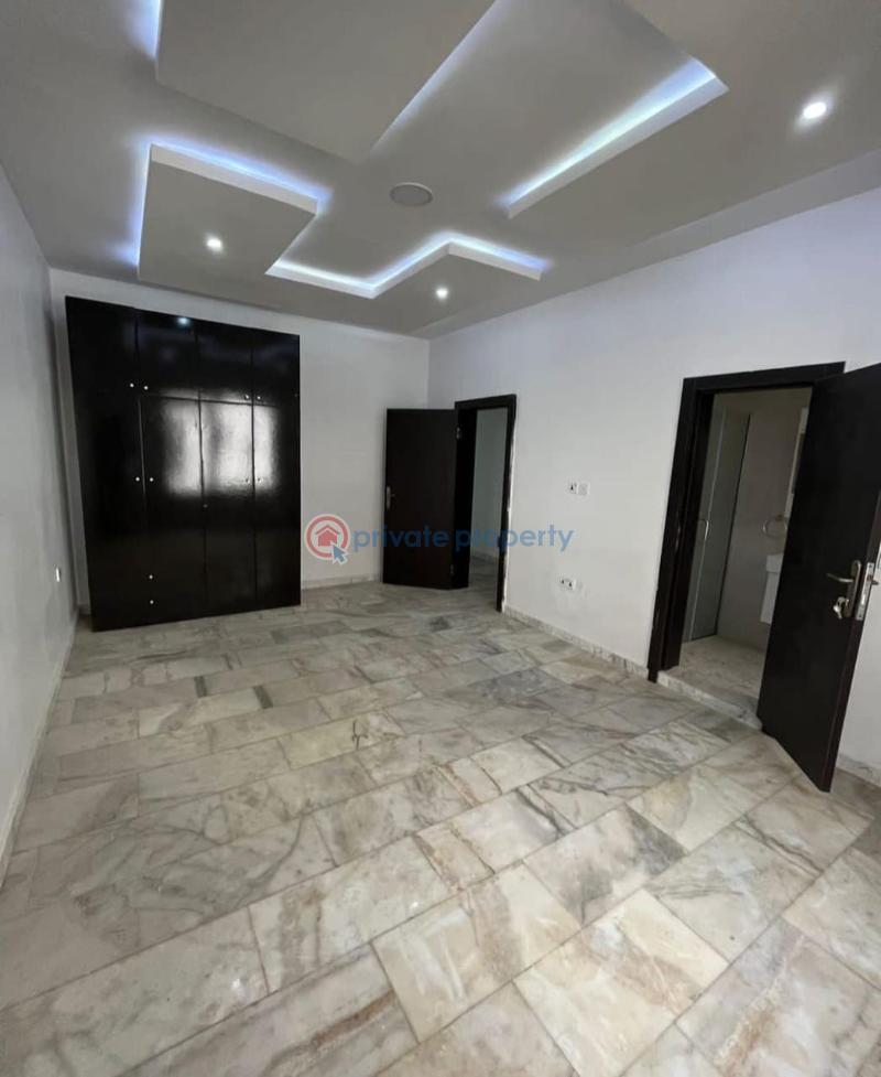 Uniquely built 4 bedroom apartment with bq - 5 4 bedroom Block Of Flats For Sale Close To Banana Island Banana Island Ikoyi Lagos - 5