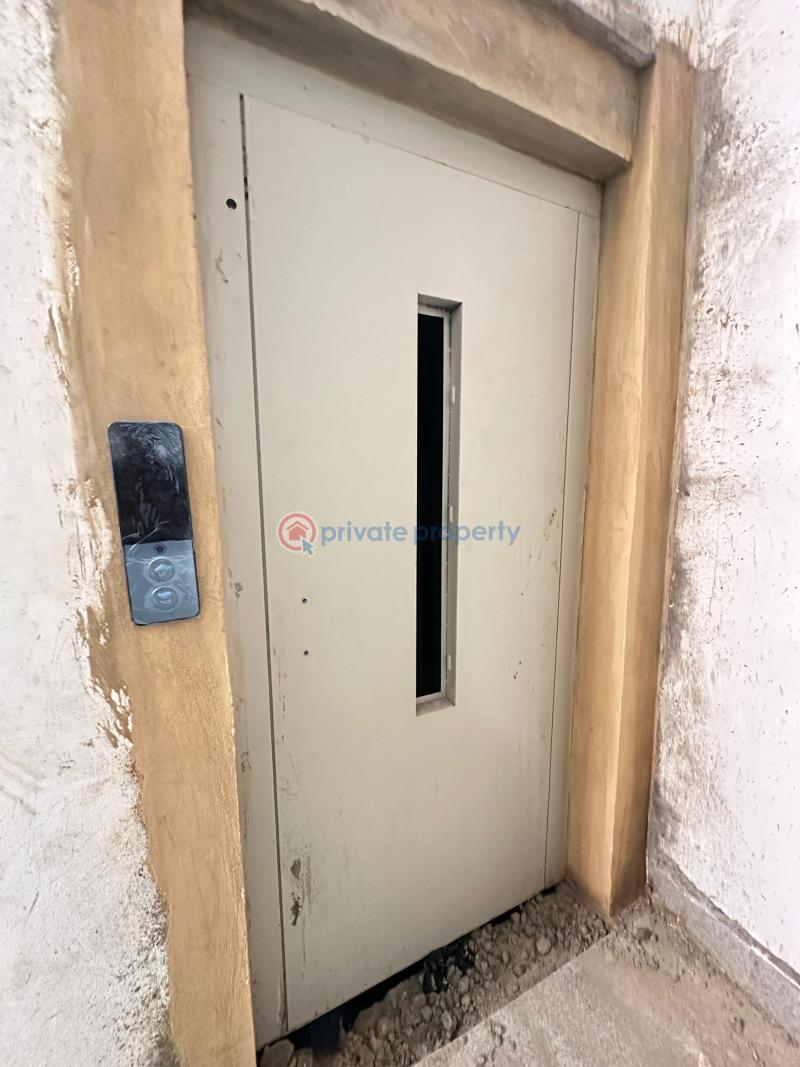 Uniquely built luxury 3 bedroom apartment with bq, high ceilings, swimming pool and elevator - 23 3 bedroom House For Sale Lekki Phase 1 Lagos - 23