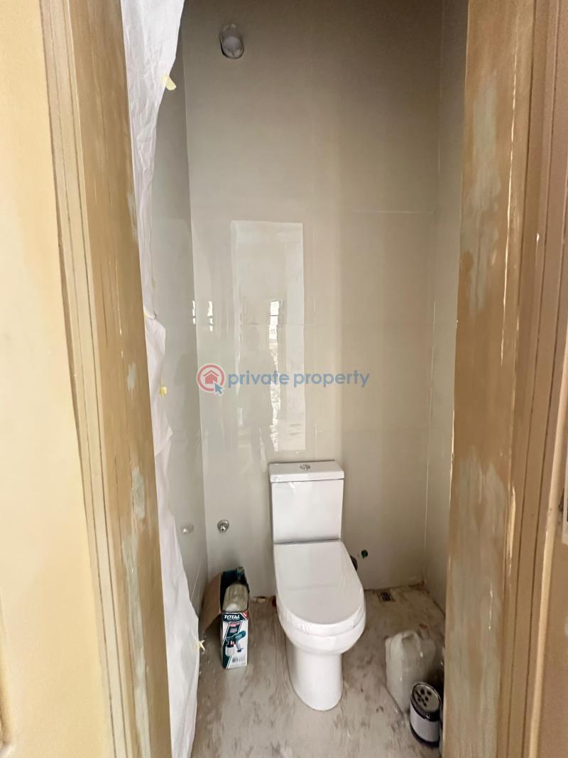 Uniquely built luxury 3 bedroom apartment with bq, high ceilings, swimming pool and elevator - 17 3 bedroom House For Sale Lekki Phase 1 Lagos - 17