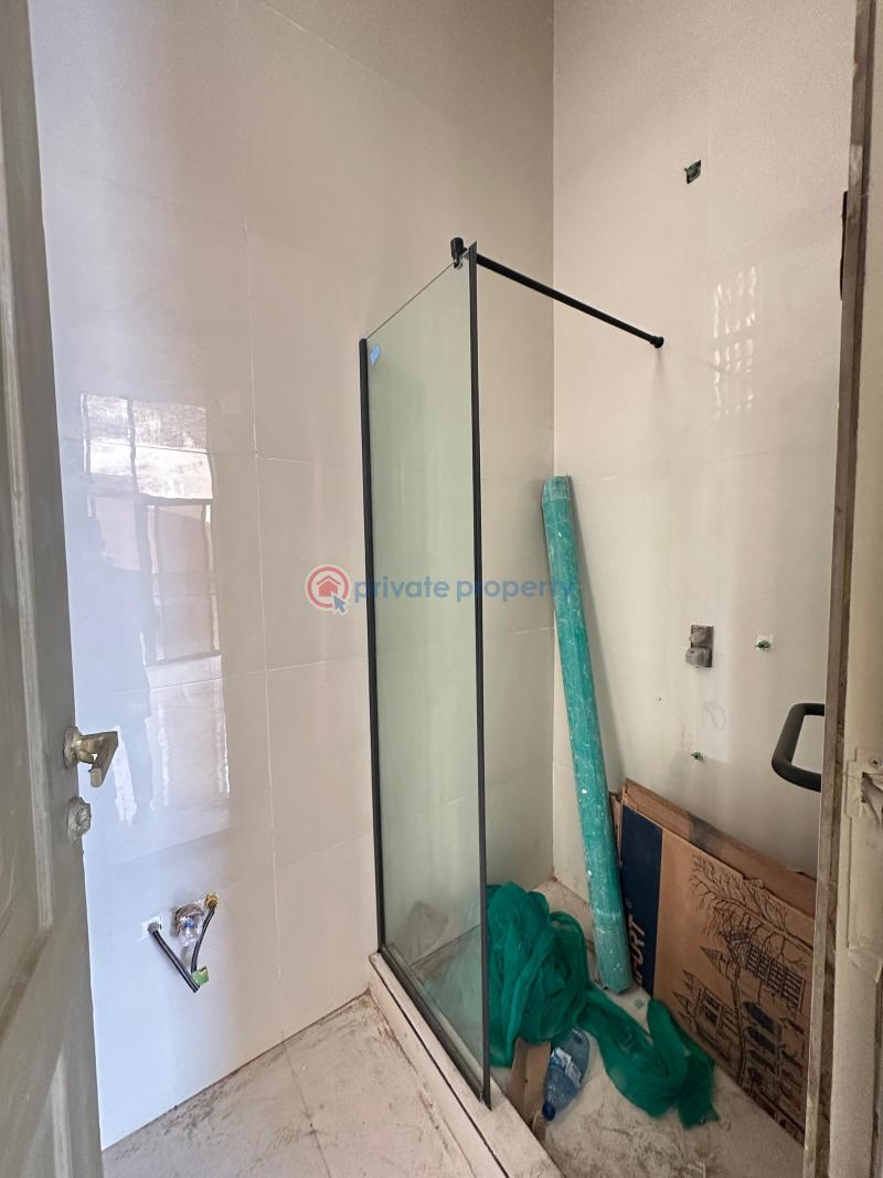 Uniquely built luxury 3 bedroom apartment with bq, high ceilings, swimming pool and elevator - 15 3 bedroom House For Sale Lekki Phase 1 Lagos - 15