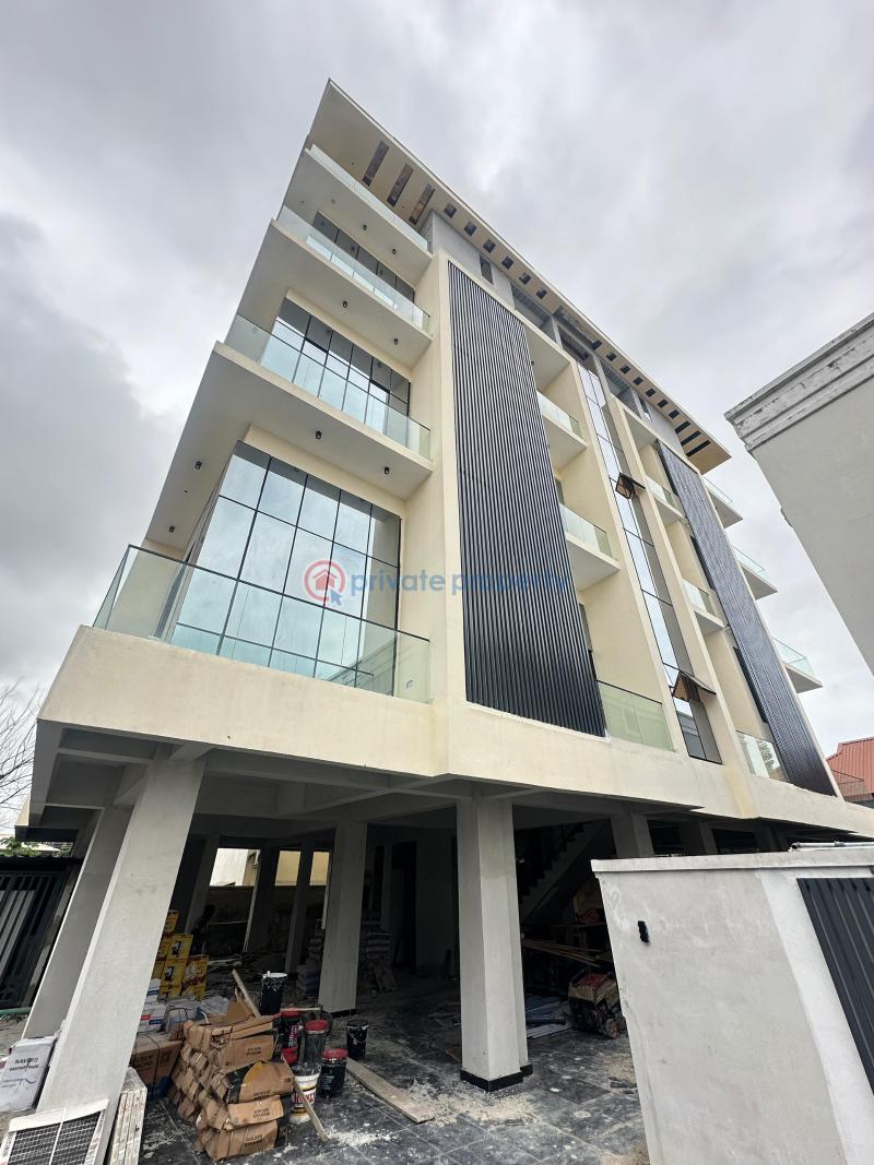 Uniquely built luxury 3 bedroom apartment with bq, high ceilings, swimming pool and elevator - 2 3 bedroom House For Sale Lekki Phase 1 Lagos - 2