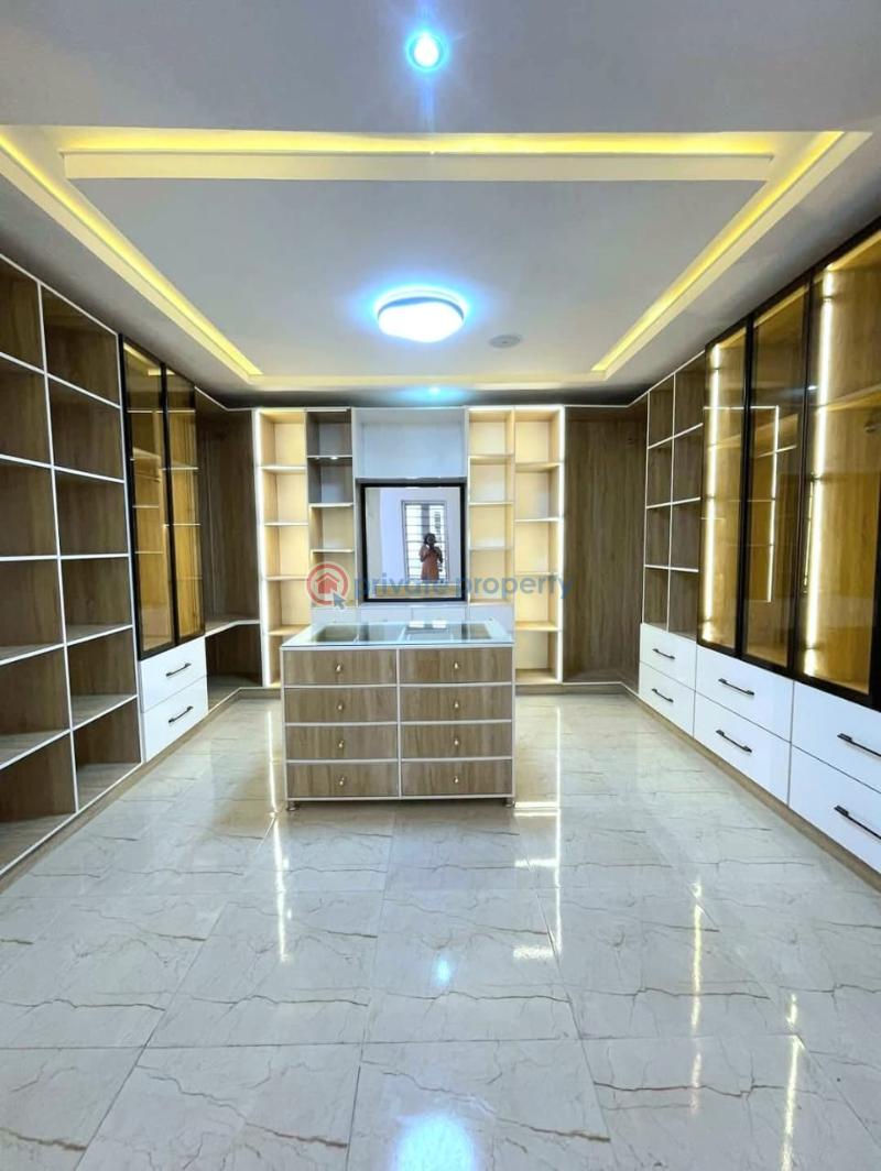Uniquely-built spacious 5 bedroom fully detached duplex - 8 5 bedroom Detached Duplex For Sale Chevron Drive Lekki Lagos - 8