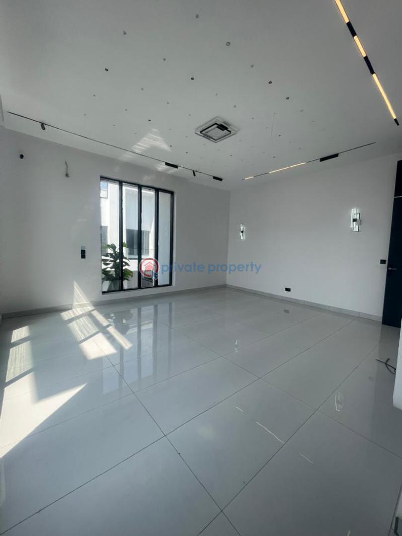 5 bedroom Detached Duplex For Sale Chevron Drive Lekki Lagos - 3