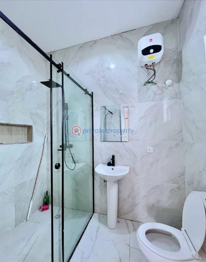 Uniquely-built spacious 5 bedroom fully detached duplex - 2 5 bedroom Detached Duplex For Sale Chevron Drive Lekki Lagos - 2