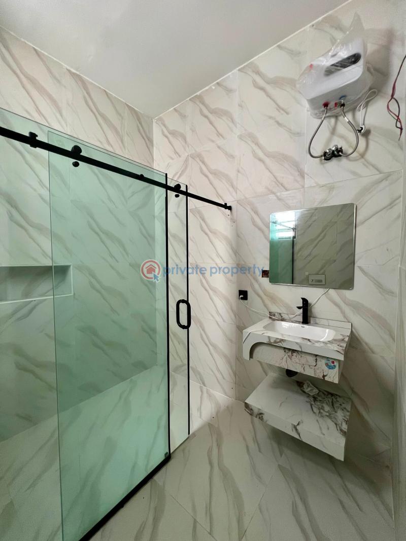 5 bedroom Detached Duplex For Sale Chevron Drive Lekki Lagos - 1