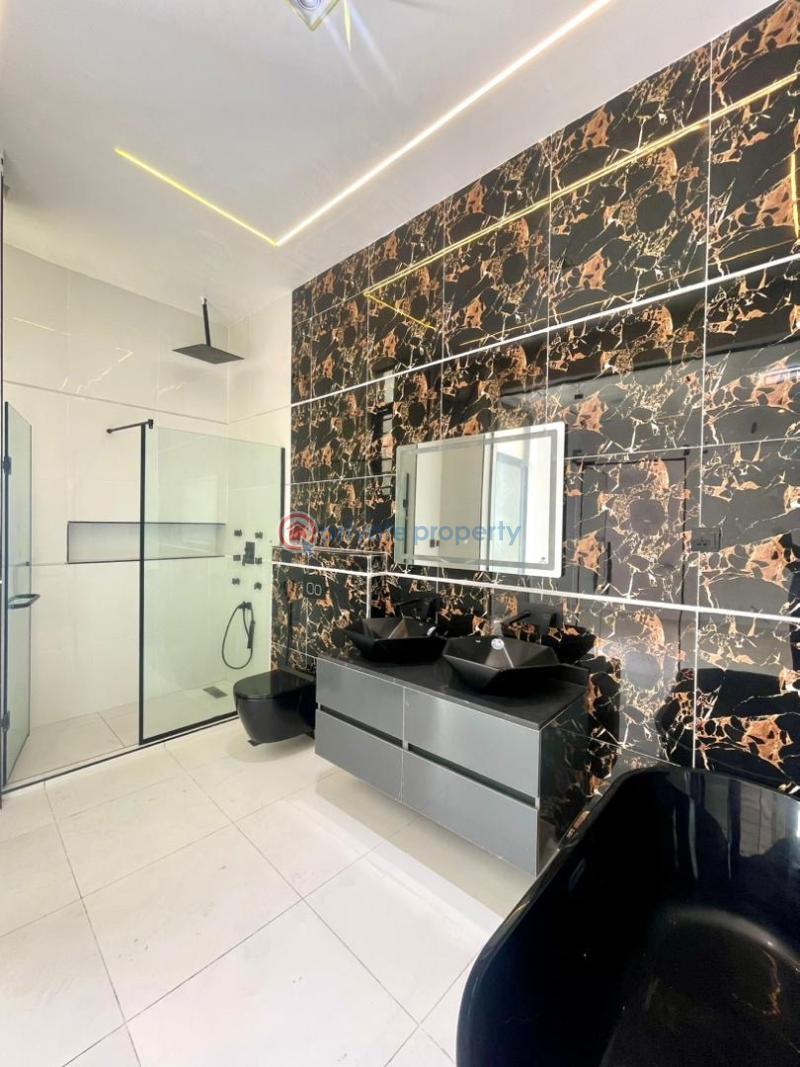 5 bedroom Detached Duplex For Sale Second Toll Gate Chevron Drive Lekki Lagos - 10