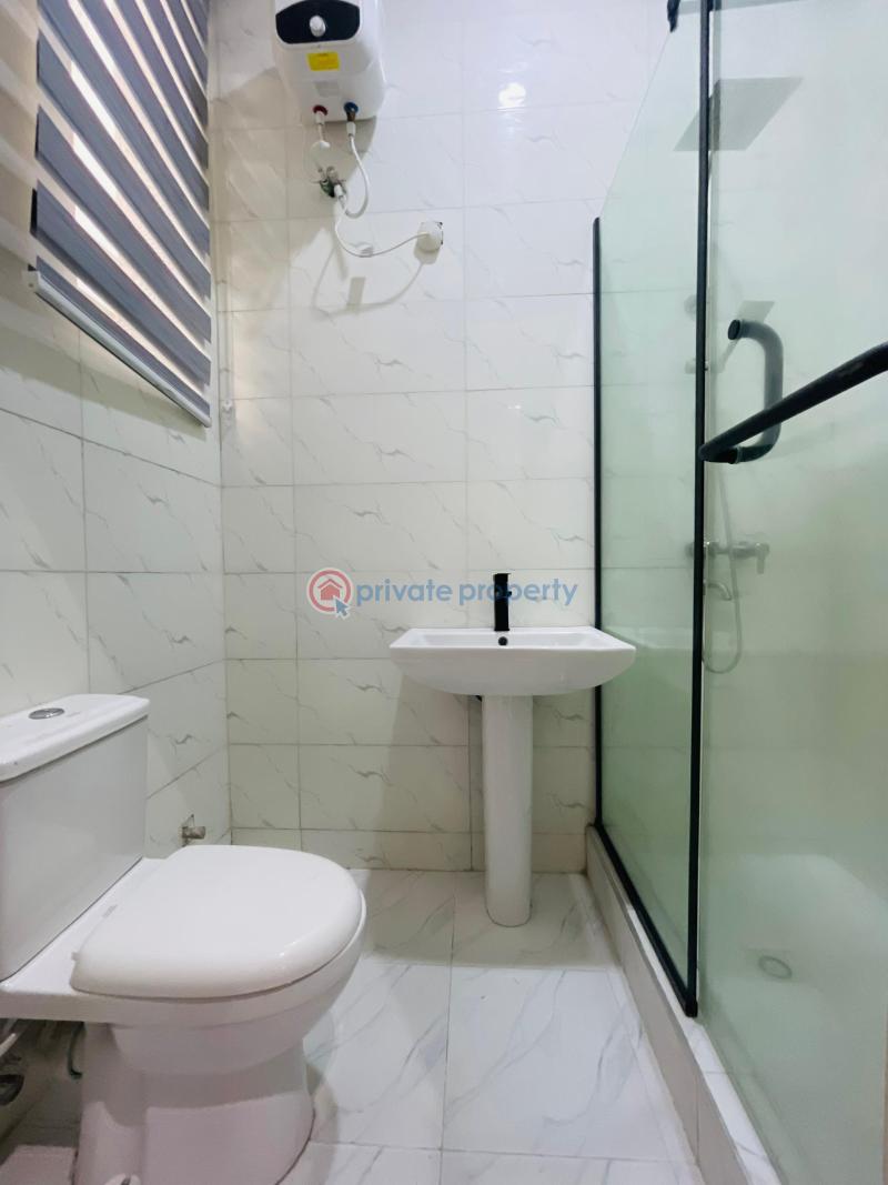 5 bedroom Detached Duplex For Sale Chevron Drive Lekki Lagos - 6