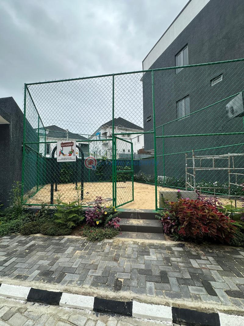 4 bedroom Terraced Duplex For Sale Laroi Ikate Elegushi Lekki Lagos - 17