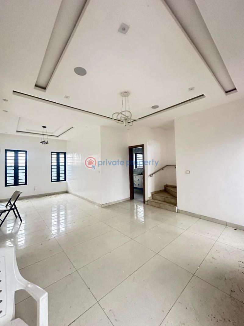 5 bedroom Detached Duplex For Sale Uniquely Styled 5 Bedroom Fully Detached Duplex With Bq Ogudu GRA Lagos - 12