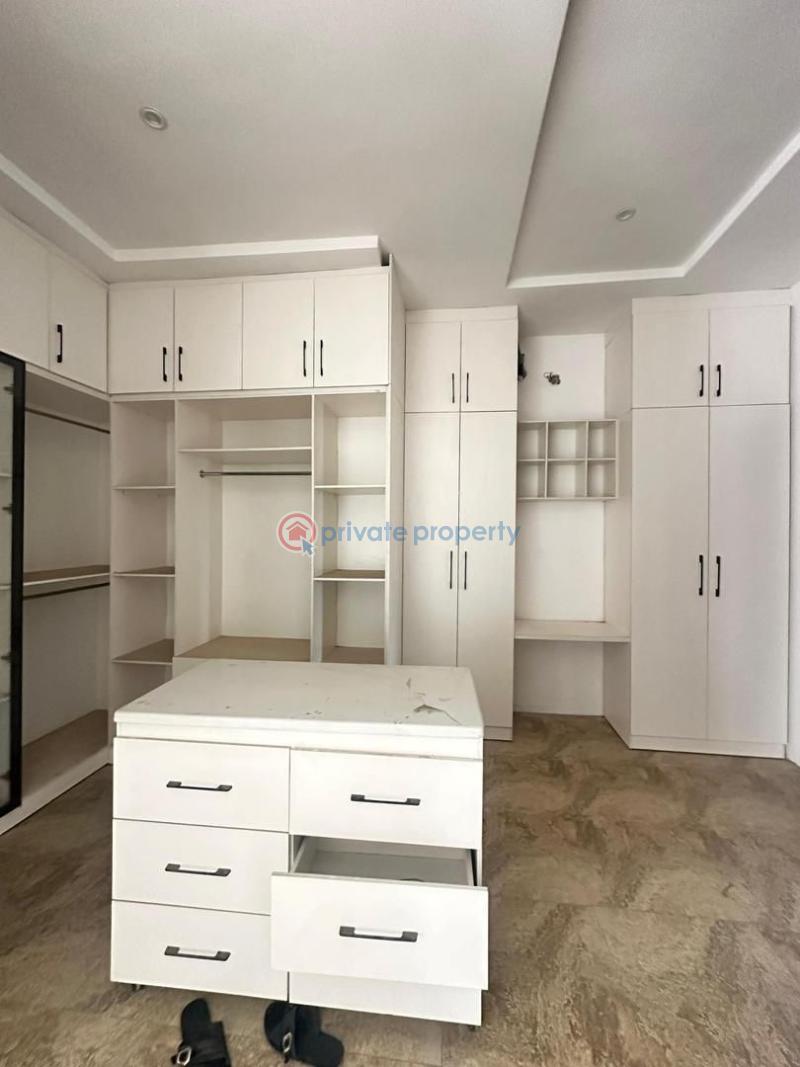 5 bedroom Detached Duplex For Sale Uniquely Styled 5 Bedroom Fully Detached Duplex With Bq Ogudu GRA Lagos - 6