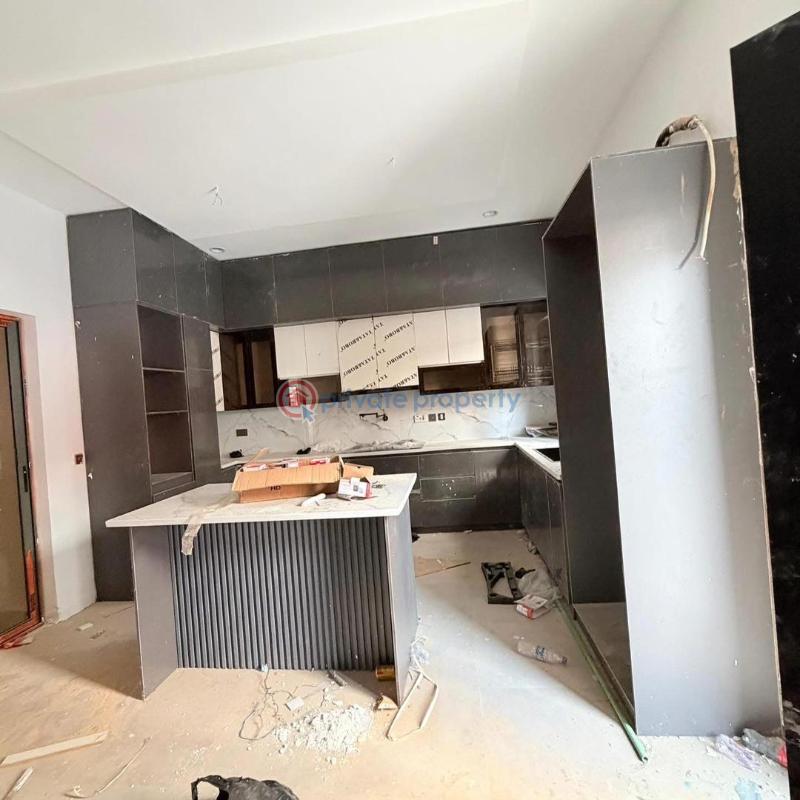 5 bedroom Detached Duplex For Sale Magodo Gra Phase 1 Ojodu Lagos - 1
