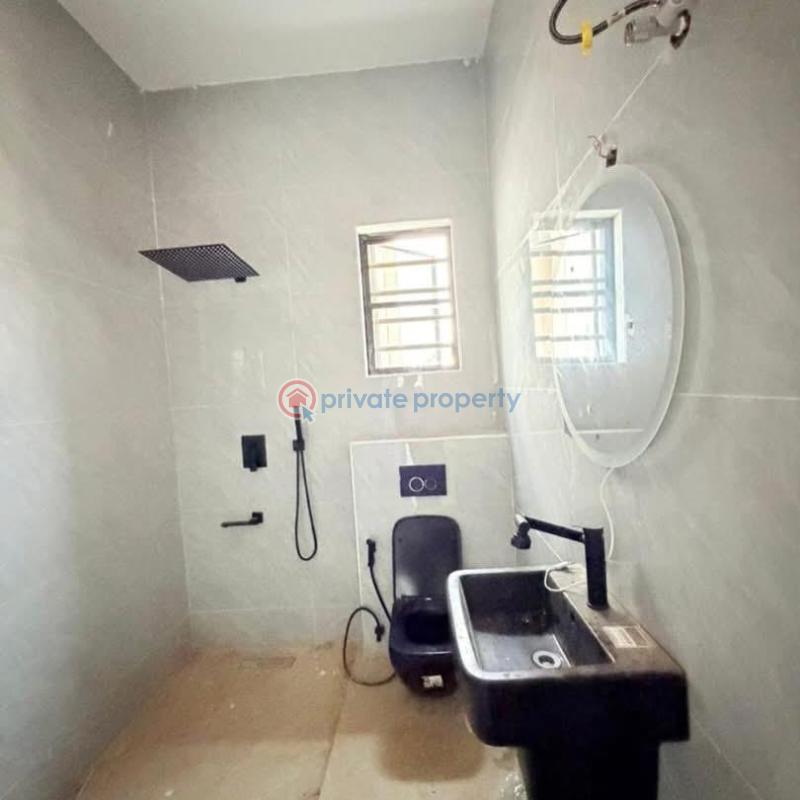 5 bedroom Detached Duplex For Sale Magodo Gra Phase 1 Ojodu Lagos - 9