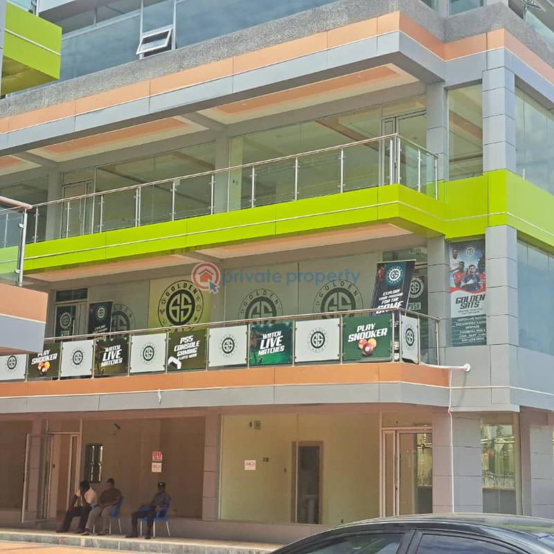 Mall/Complex/Plaza For Sale Gwarimpa Abuja Phase 3  - 0