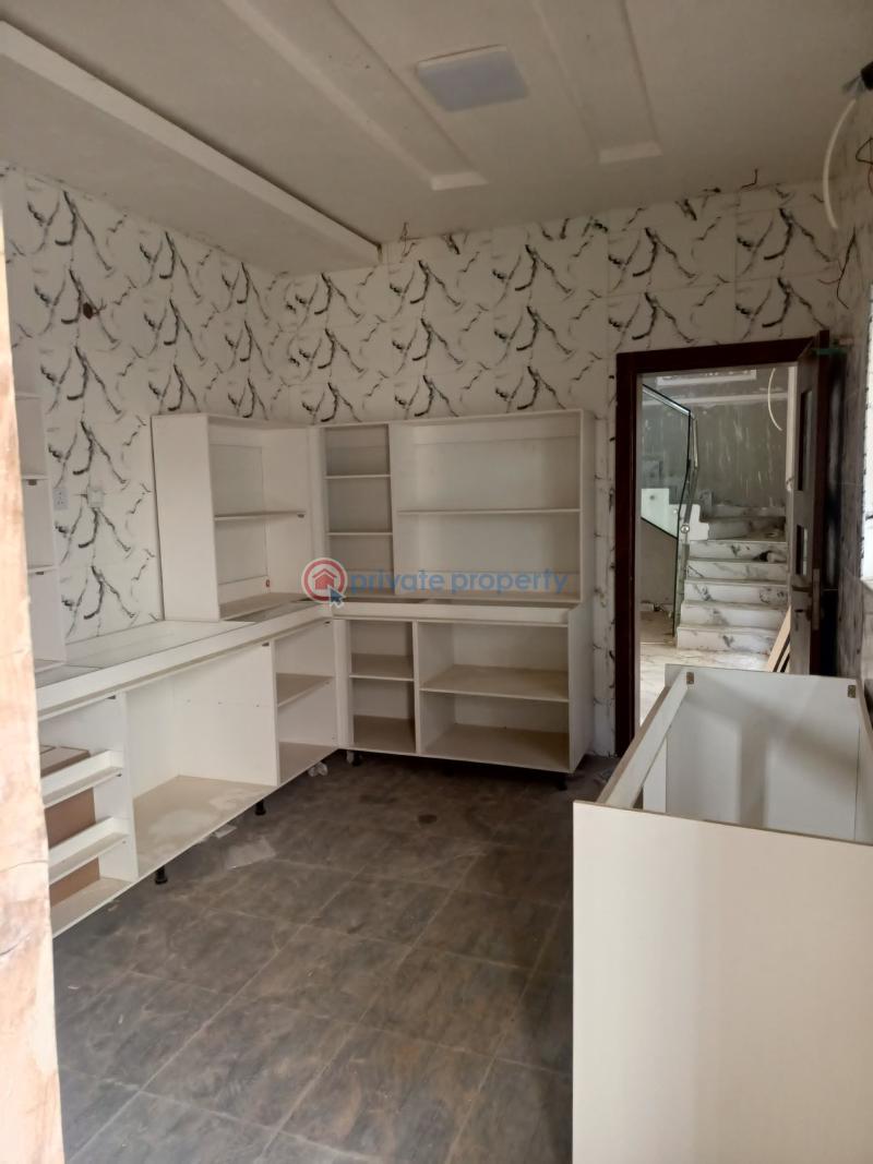 4 bedroom Detached Duplex For Sale Carlton Gate Akobo Ibadan Oyo - 3
