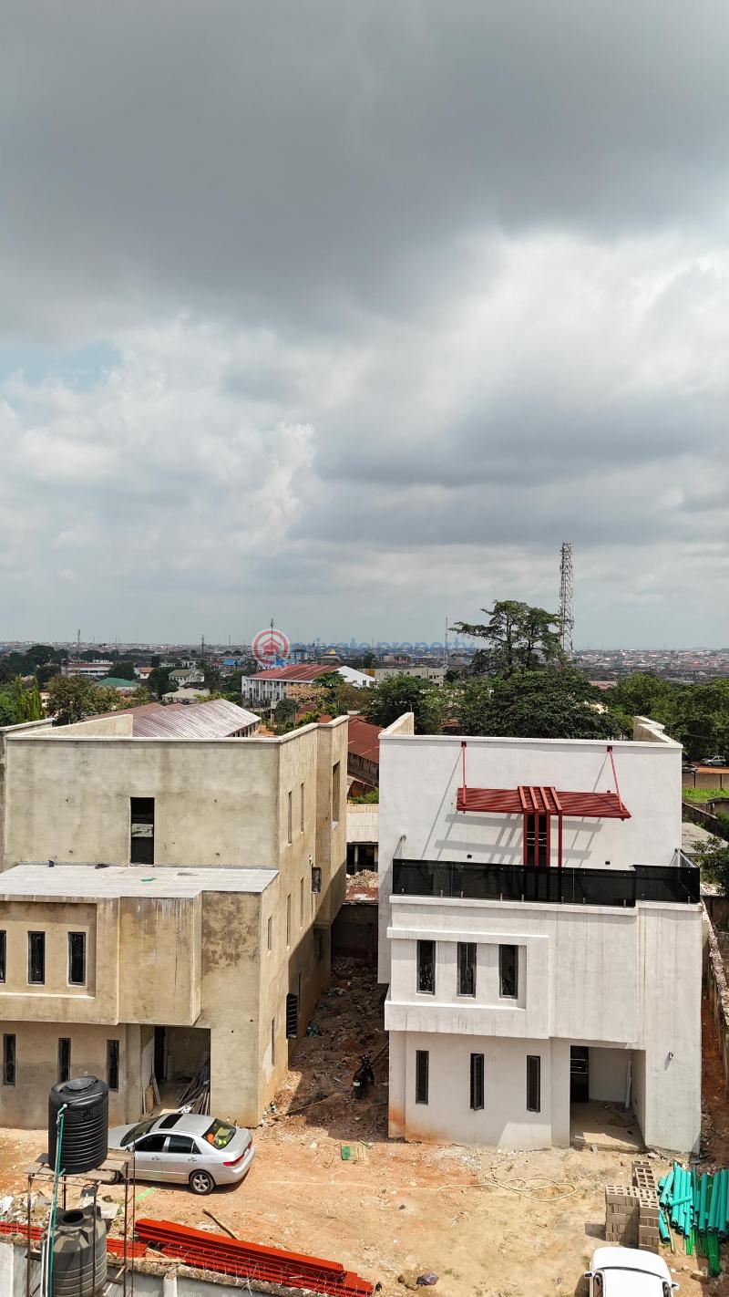 4 bedroom Duplex For Sale Agodi Gra Ibadan Oyo - 0