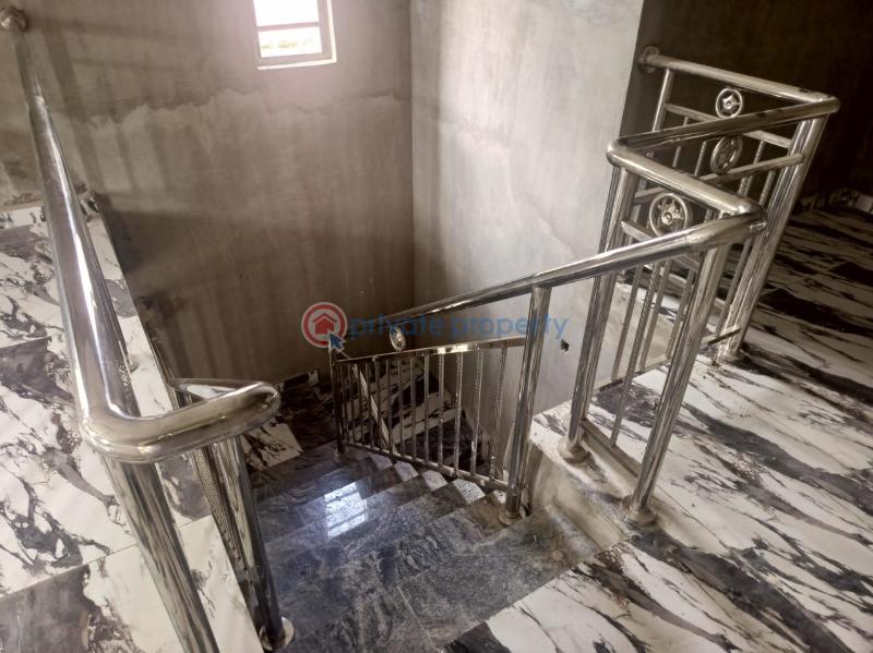 4 bedroom Detached Duplex For Sale Kolapo Ishola Akobo Ibadan Oyo - 2