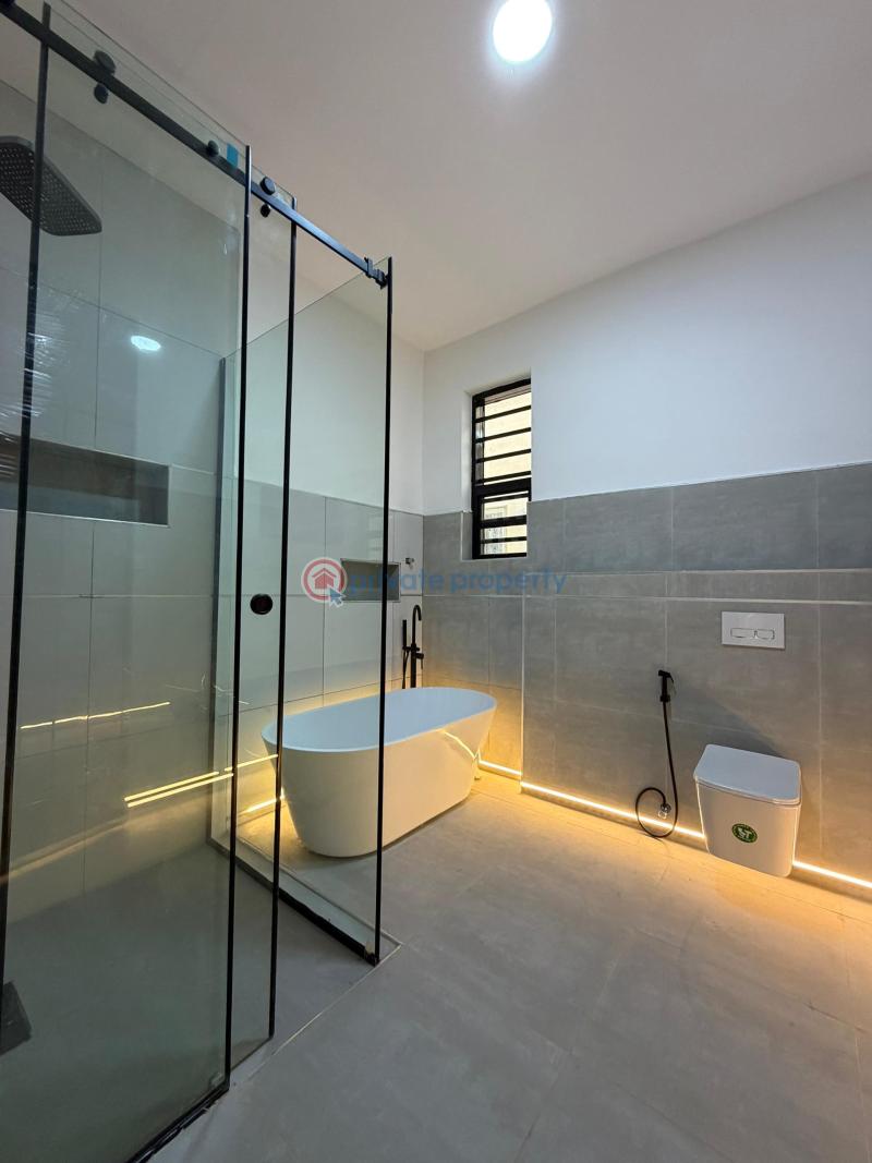 5 bedroom Detached Duplex For Sale Off Esecretariat Road, Agodi Gra, Ibadan Oyo - 8