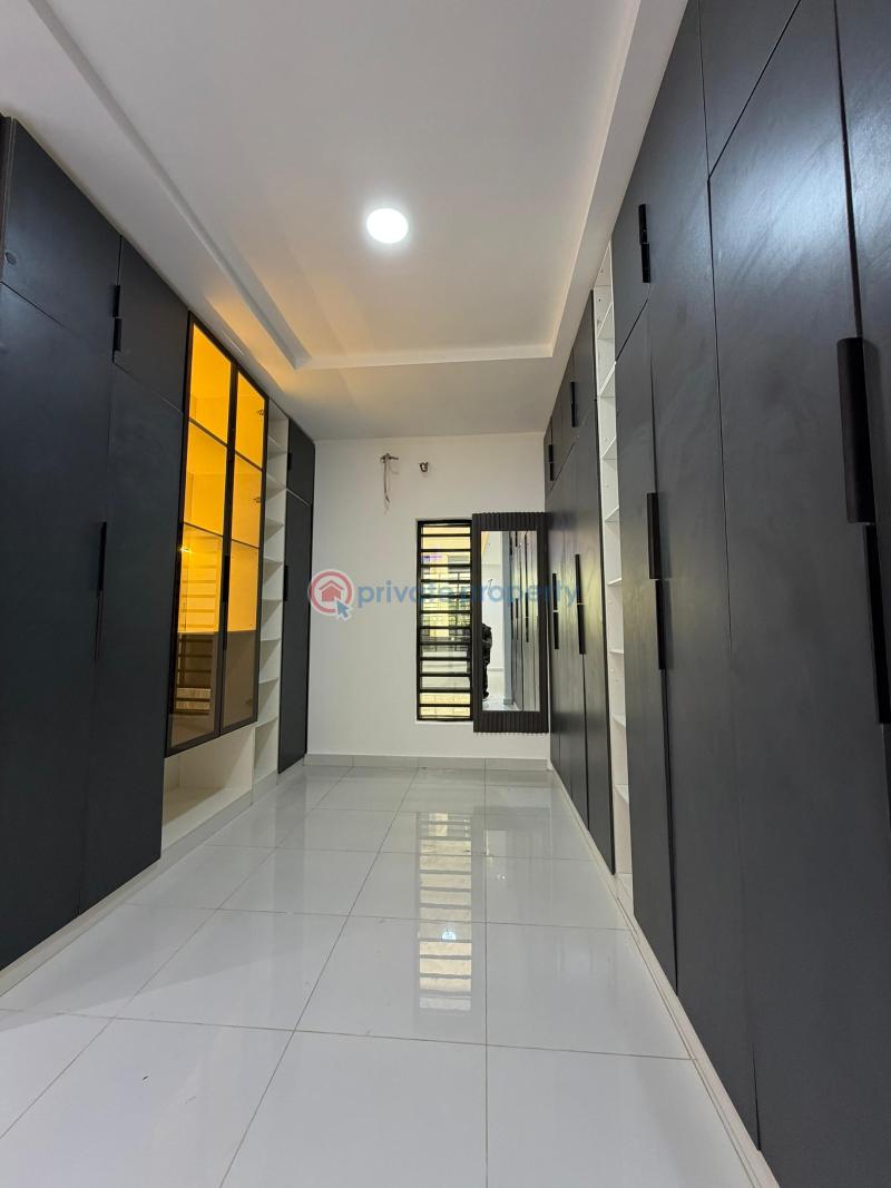 5 bedroom Detached Duplex For Sale Off Esecretariat Road, Agodi Gra, Ibadan Oyo - 6