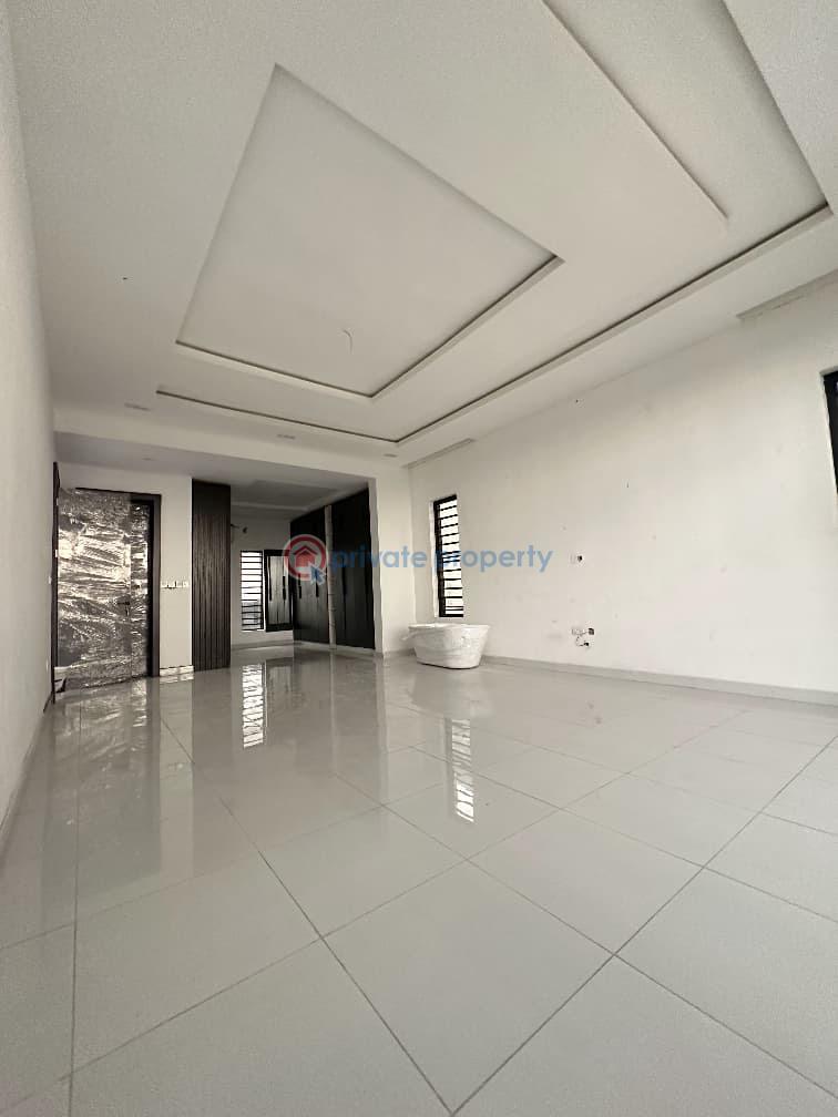 5 bedroom Detached Duplex For Sale Agodi Gra Agodi Ibadan Oyo - 1