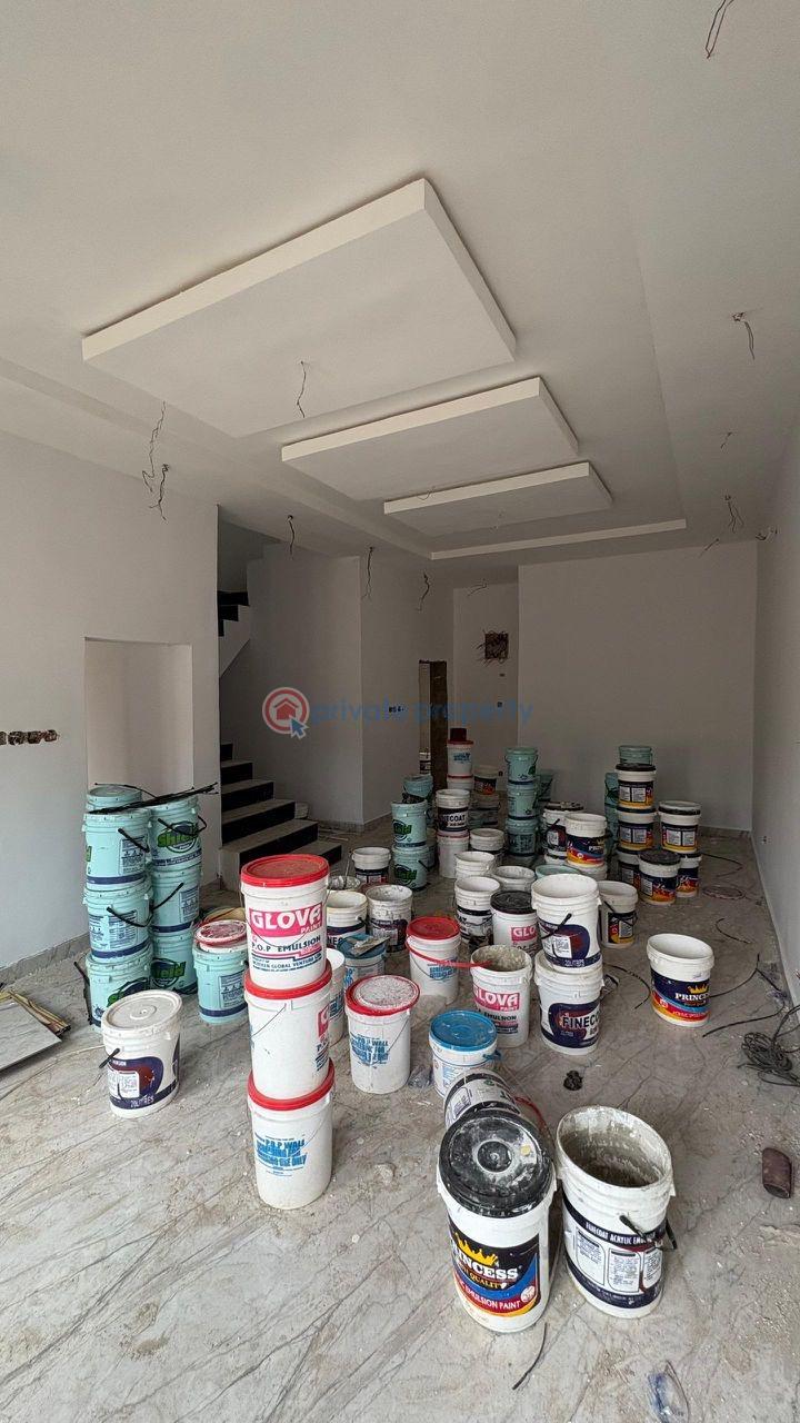 5 bedroom Terrace For Sale Kolapo Ishola Gra,akobo General Gas Akobo Ibadan Oyo - 5