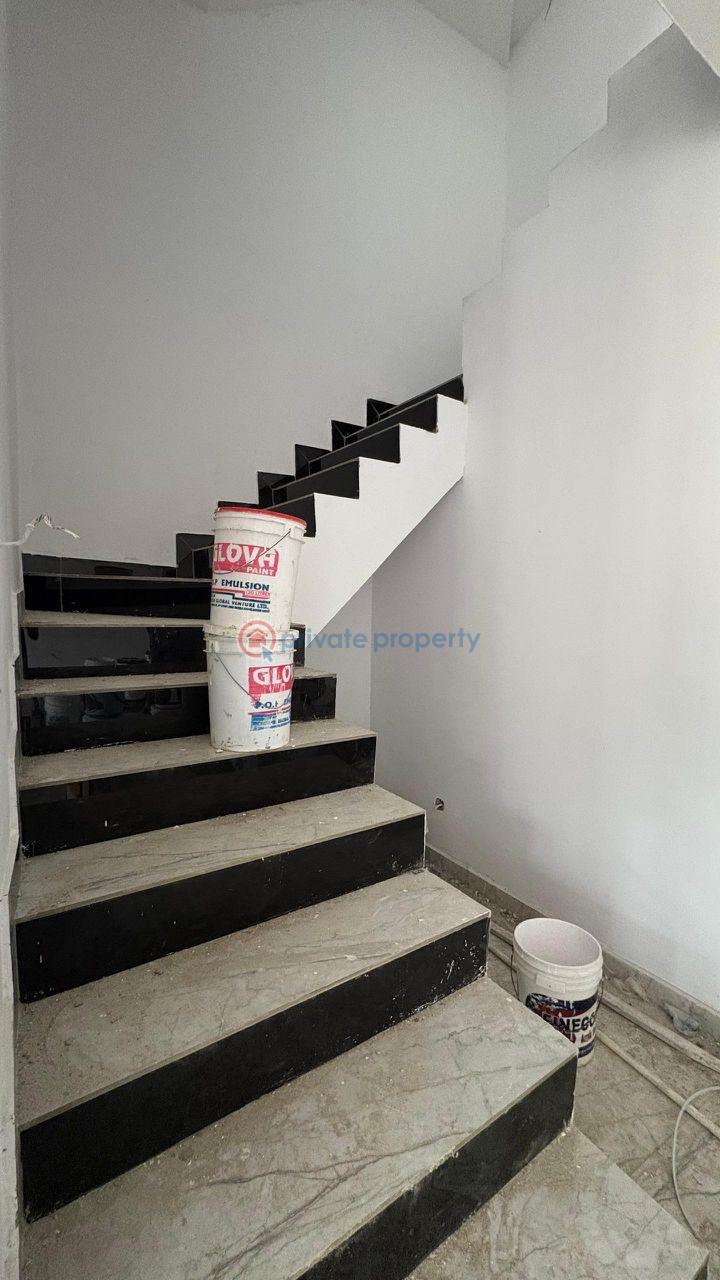 5 bedroom Terrace For Sale Kolapo Ishola Gra,akobo General Gas Akobo Ibadan Oyo - 4