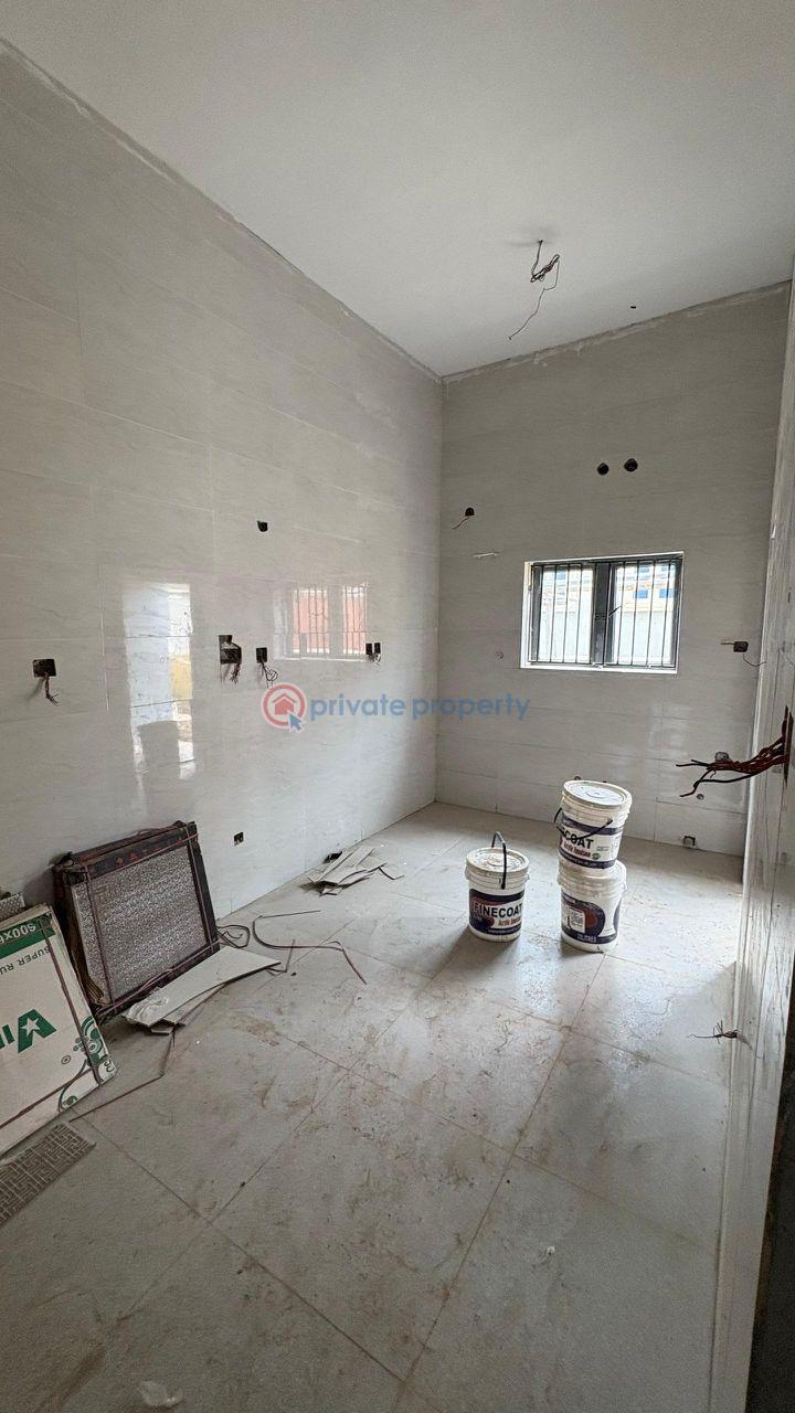 5 bedroom Terrace For Sale Kolapo Ishola Gra,akobo General Gas Akobo Ibadan Oyo - 7
