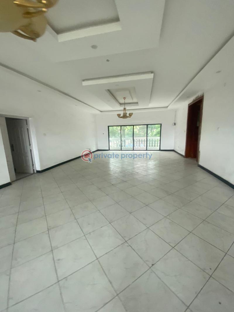 Units of tastefully finished serviced spacious 3 bedroom flats with swimming-pool,children-play-ground,tennis-court,etc. - 4 3 bedroom Block Of Flats For Rent Chevron Lekki Lagos - 4