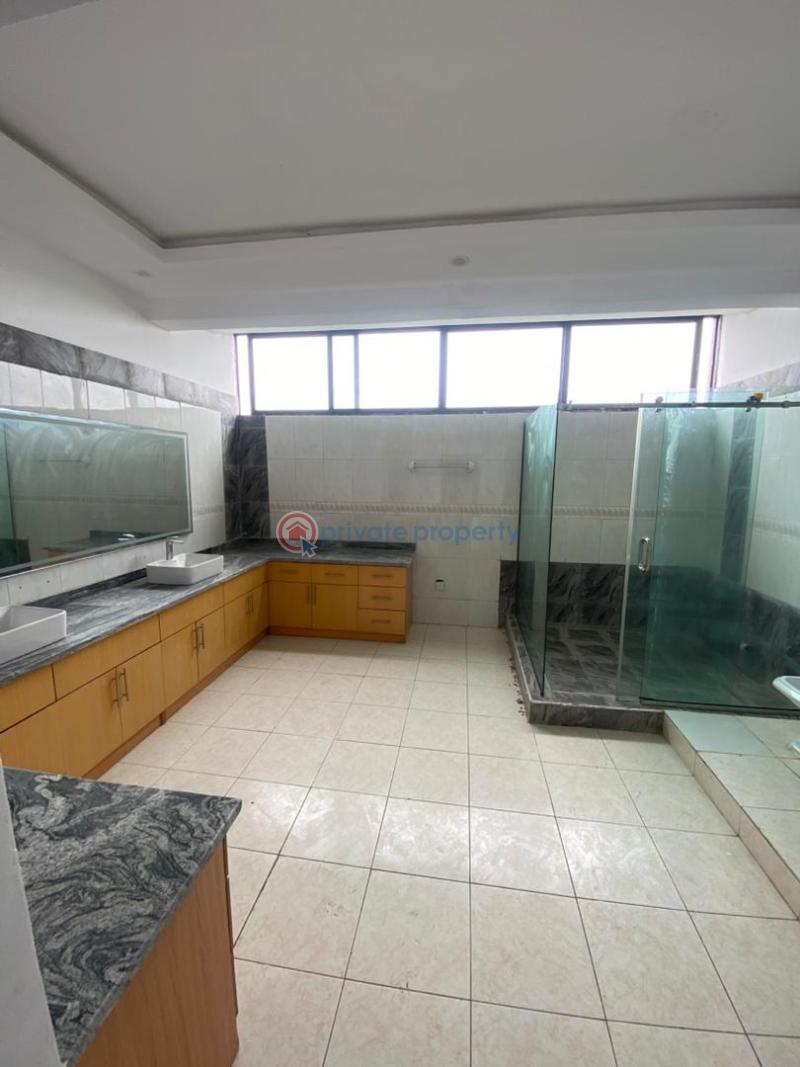 Units of tastefully finished serviced spacious 3 bedroom flats with swimming-pool,children-play-ground,tennis-court,etc. - 2 3 bedroom Block Of Flats For Rent Chevron Lekki Lagos - 2