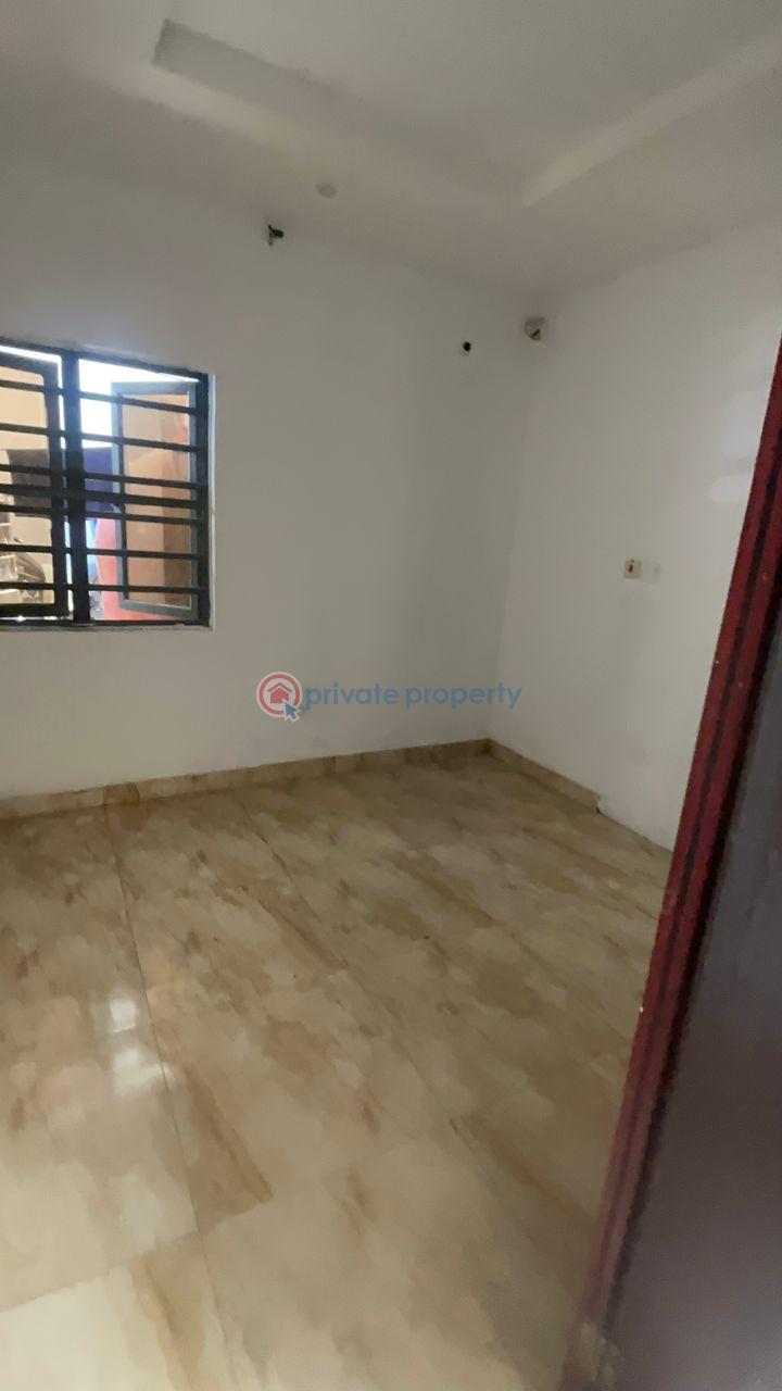 Shop For Rent Lekki Phase 1 Lagos - 6