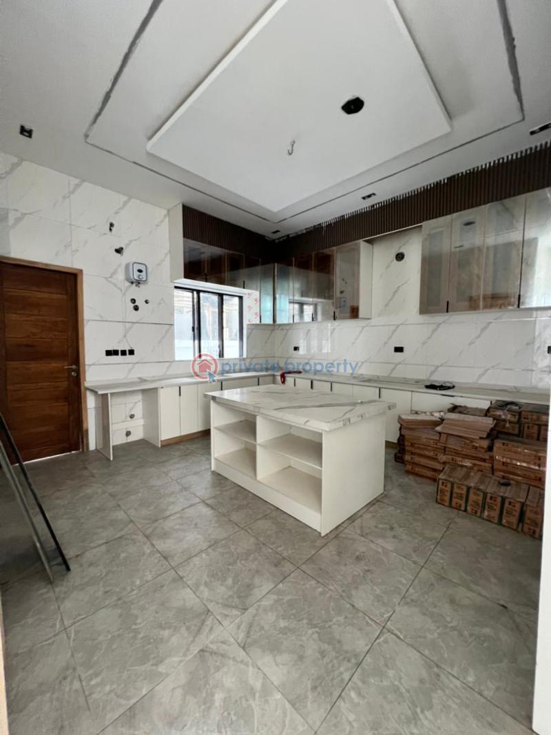 5 bedroom Detached Duplex For Sale Chevron Drive Lekki Lagos - 3