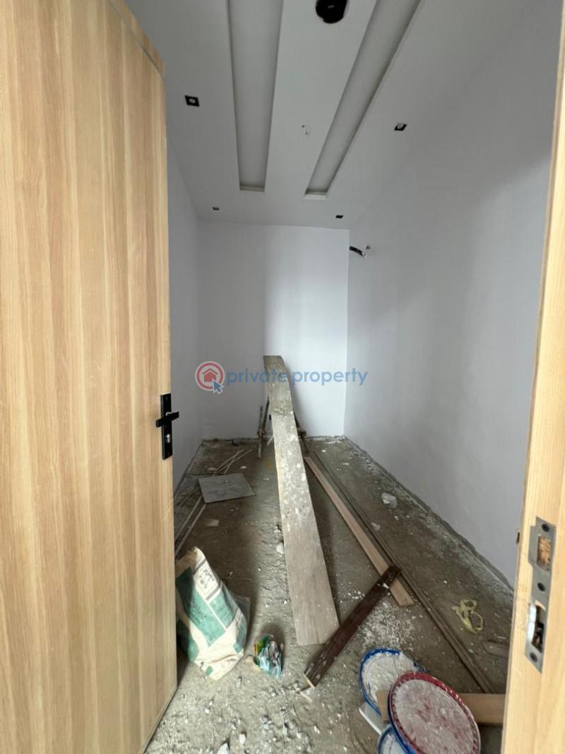 5 bedroom Detached Duplex For Sale Chevron Drive Lekki Lagos - 1