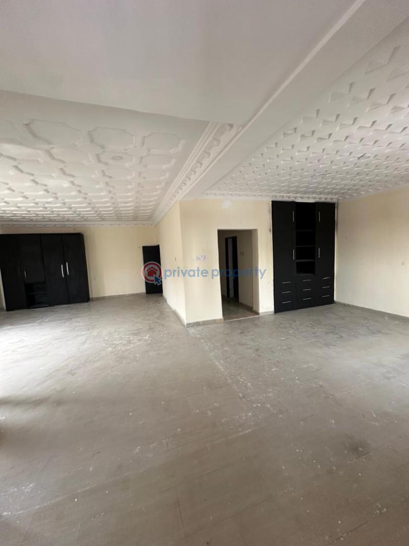 Upscale 6 bedroom detached with 1 room bq & a security post - 24 6 bedroom Detached Duplex For Rent Lekki Phase 1 Lagos - 24