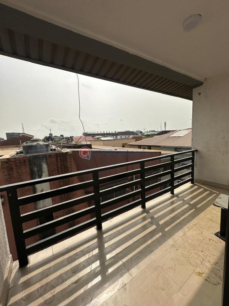 Upscale 6 bedroom detached with 1 room bq & a security post - 11 6 bedroom Detached Duplex For Rent Lekki Phase 1 Lagos - 11