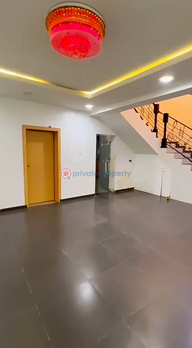 4 bedroom Semi detached Duplex For Sale Chevron Drive Lekki Lagos - 2