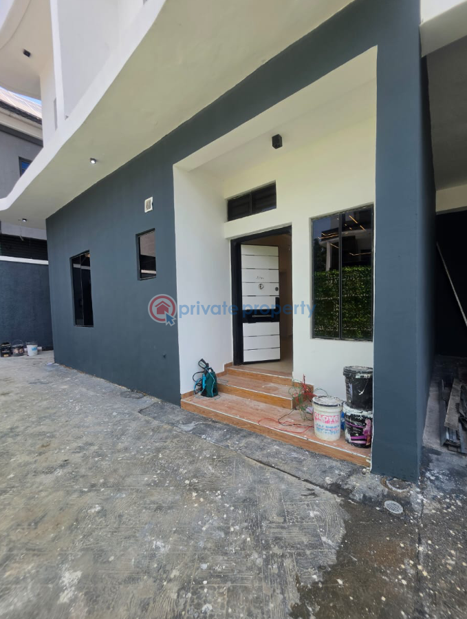 2 bedroom Block Of Flats For Sale Ikeja GRA Lagos - 2