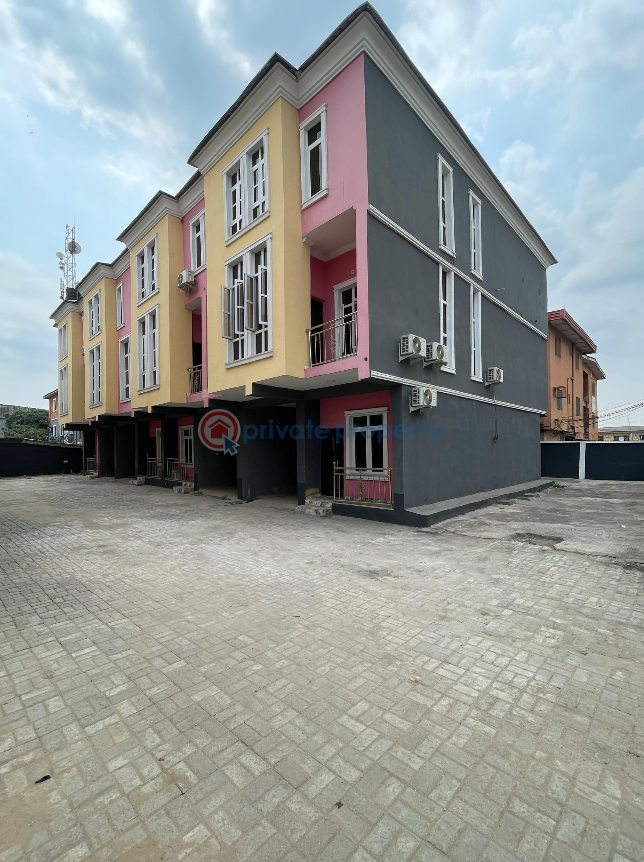 4 bedroom Terraced Duplex For Sale Yaba Lagos - 0
