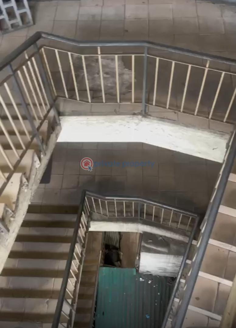 Office For Sale No 13, Commercial Road, Apapa Lagos - 3