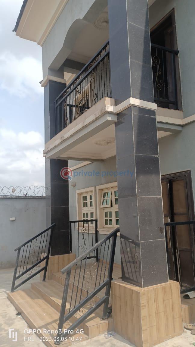 4 bedroom Duplex For Sale Ijako Ogun area  - 5