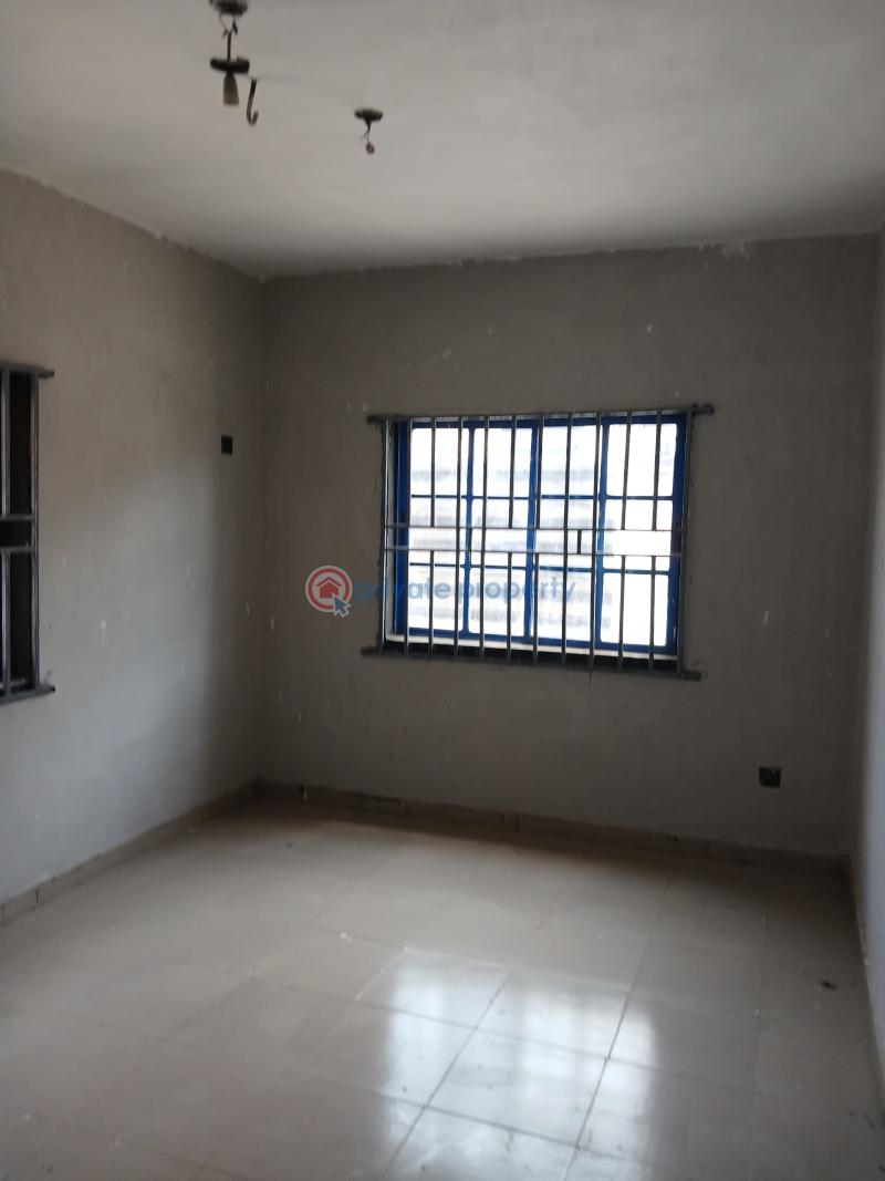 House For Sale College Bus Stop Ikotun/Igando Lagos - 5