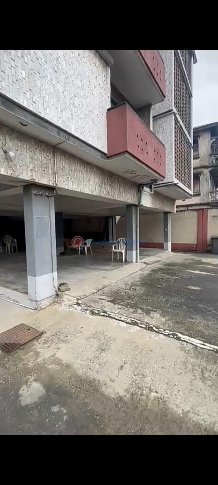 3 bedroom House For Sale Alagomeji Yaba Lagos - 1