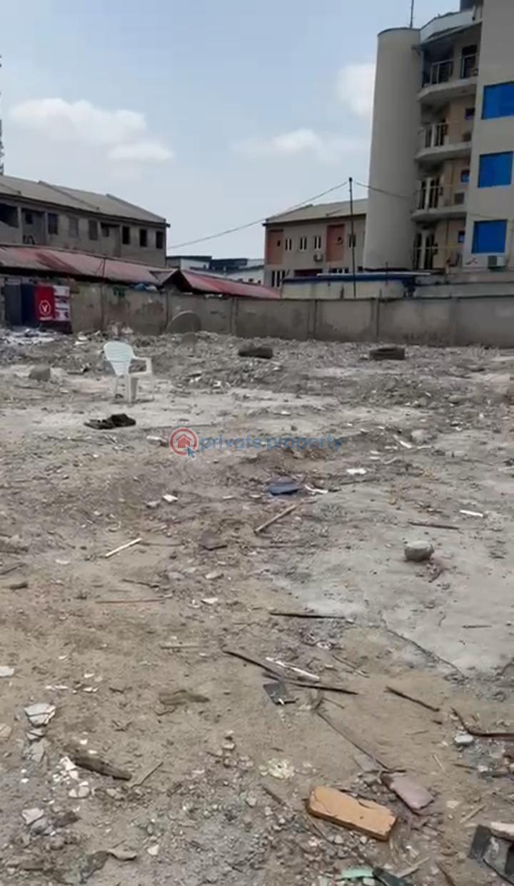 Land For Sale Commercial Avenue, Sabo Bus/stop Yaba Lagos