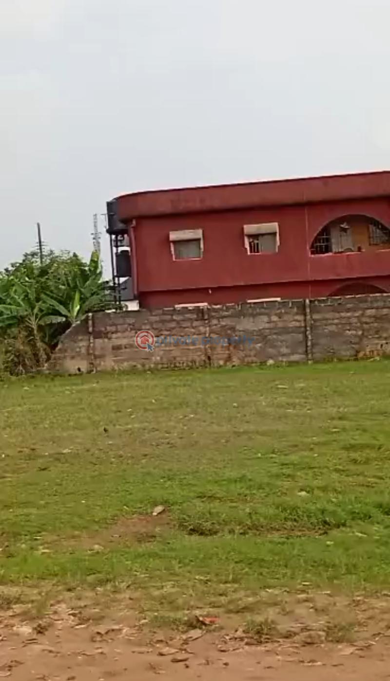 Mixed use Land For Sale St Saviour Tarred Road, Close To St Rita Catholic School Benin Edo - 2