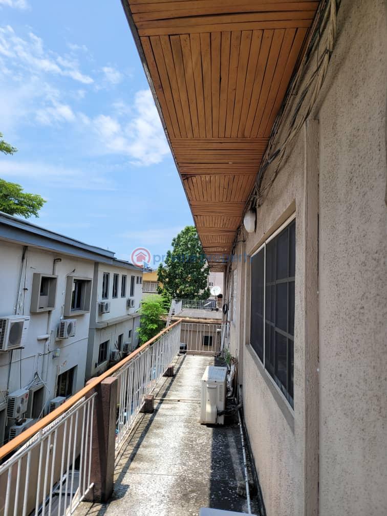 3 bedroom Block Of Flats For Rent The Property Is Facing The Main Road In A Commercial Area Awolowo Road Ikoyi Lagos - 8