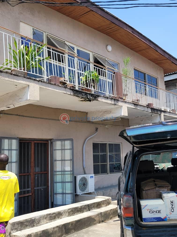 3 bedroom Block Of Flats For Rent The Property Is Facing The Main Road In A Commercial Area Awolowo Road Ikoyi Lagos - 2