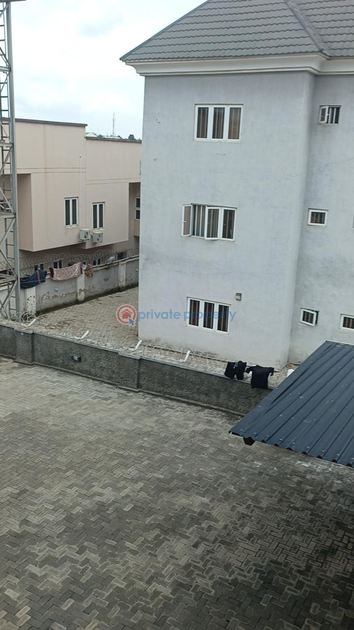3 bedroom Block Of Flats For Rent Guzape Main, Abuja. Guzape Abuja Phase 1  - 1