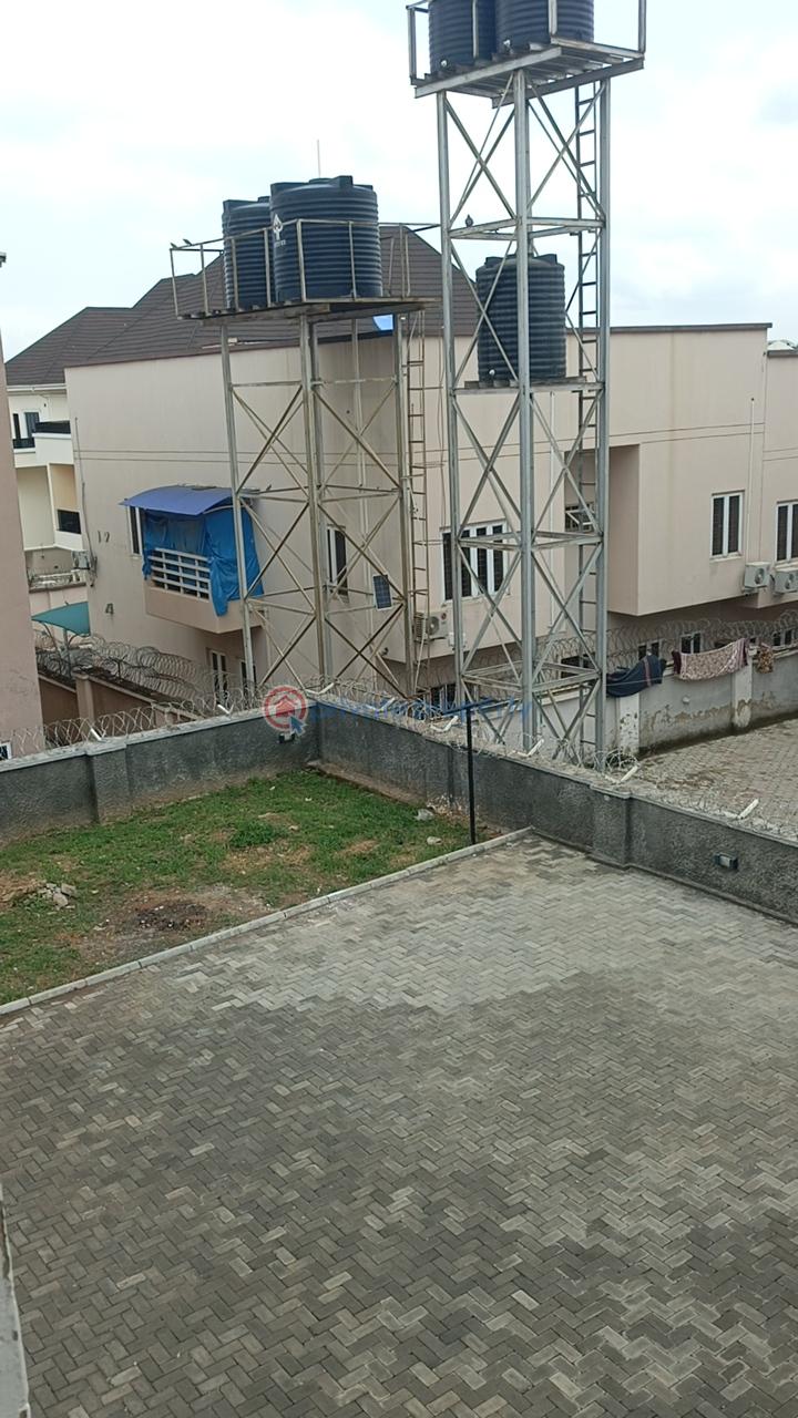 3 bedroom Block Of Flats For Rent Guzape Main, Abuja. Guzape Abuja Phase 1  - 0